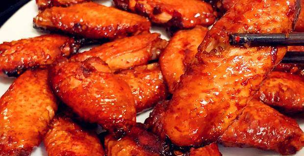 家用烤箱怎样烤鸡翅好吃 19a9bbc0409840979fc87ba22c275ac9.jpeg