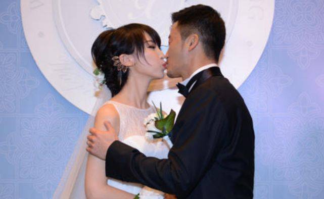 谢楠吴京结婚视频 963b453fc6b44edca728c4b552c1bc2d.jpeg