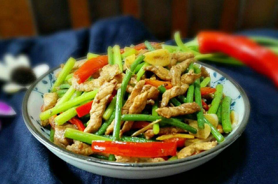 炒肉丝需要放料酒么 e3e3b943cf504586add578f5f01c1f93.jpeg