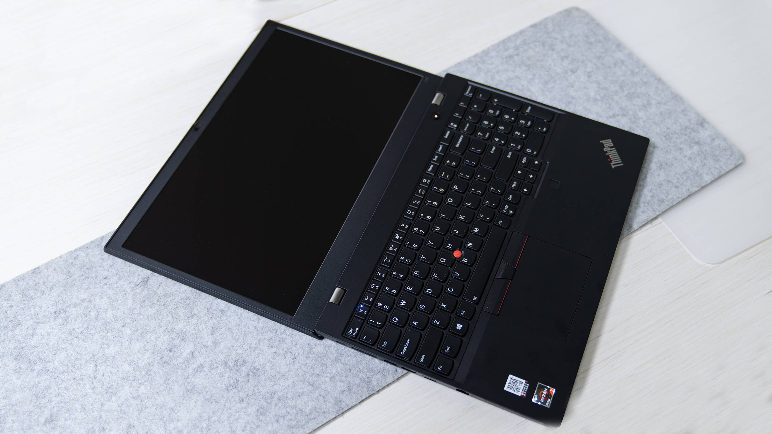 原创8核锐龙7pro4750u更能打的2020款thinkpadl15商务本评测