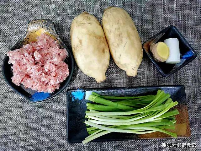 什么藕适合炸藕合 f6950f6c5f2c4f4f979dd0719c074712.jpeg