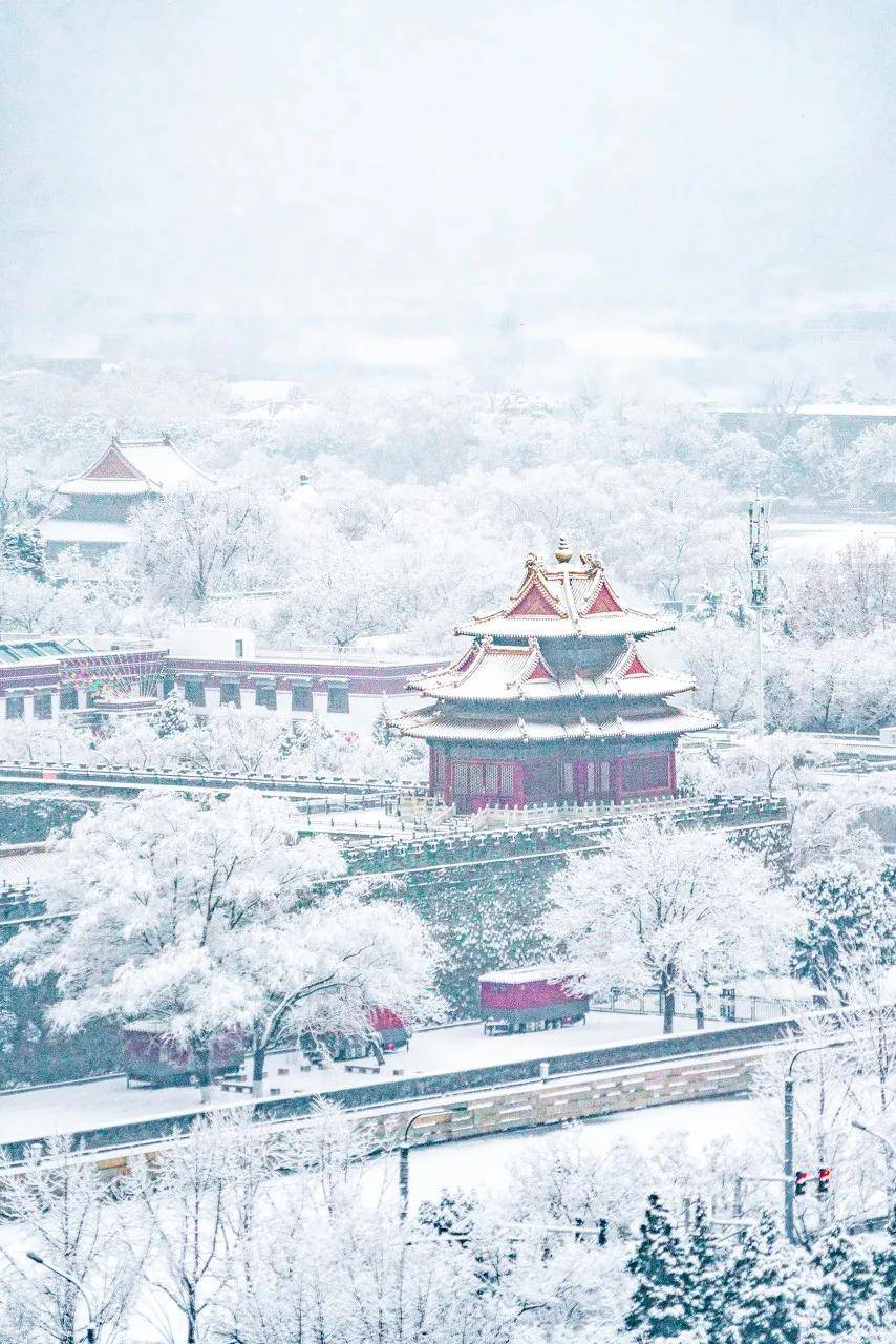 在北京,冬雪贵如油,来一场雪白浪漫的旅行吧!