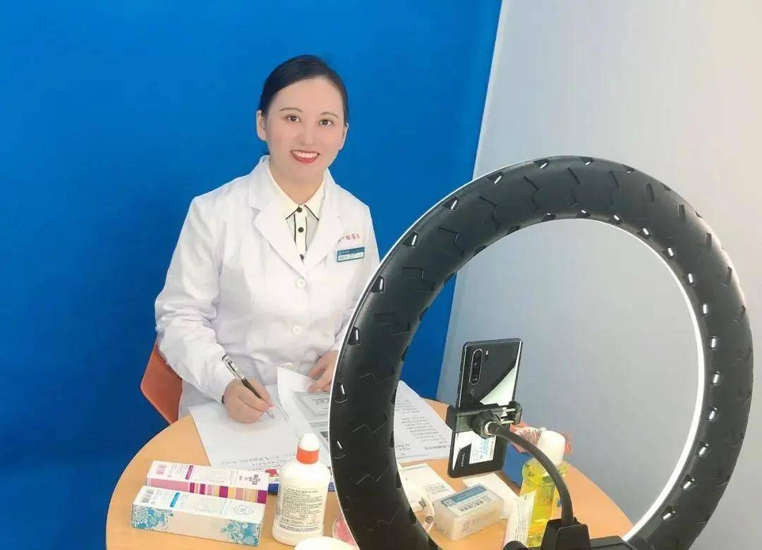 海南口腔医院三级医院开业一周年 乘风破浪正远