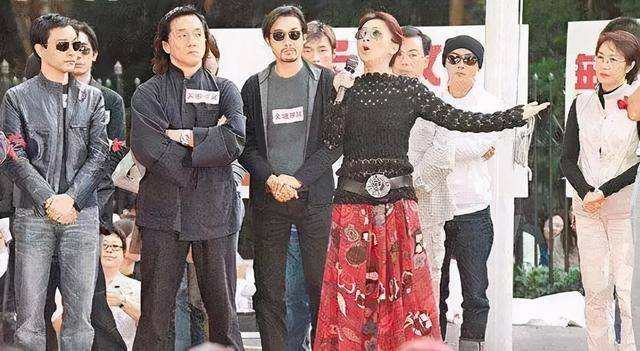 刘嘉玲关之琳30年恩怨情仇：争富商抢代言？闺蜜