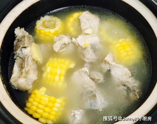 笋烧排骨汤要不要焯水 6ee55d1726ce4926a765dee227b0b319.png