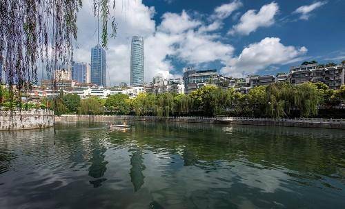 广西gdp赶超重庆_广西gdp排名2020