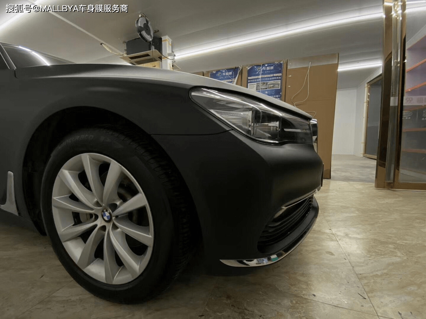 宝马740li改色磨砂黑让豪华再度升华