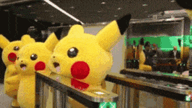 搞笑gif段子:编辑一只无聊的喵星人!妈妈再也不用担心