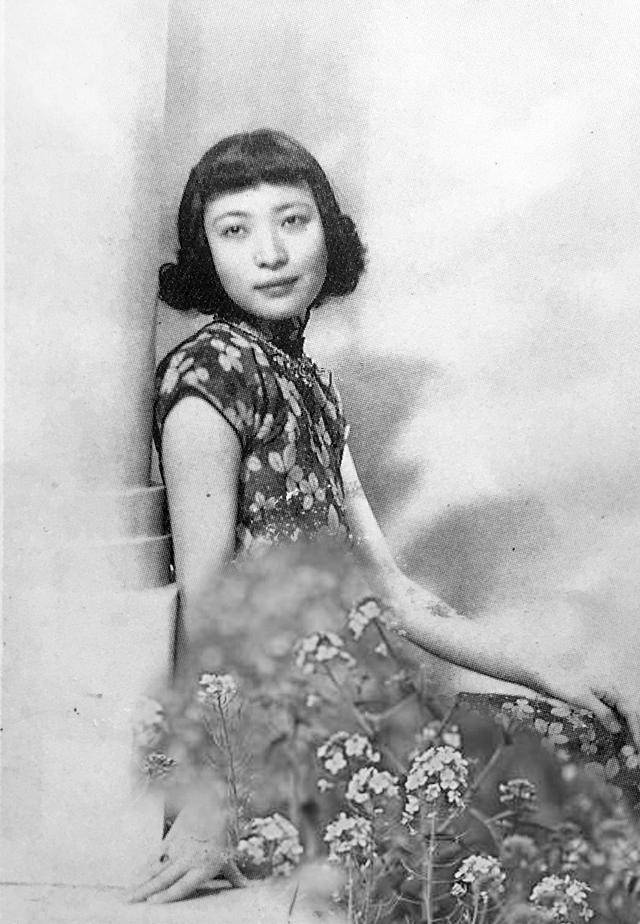 老实人魏鹤龄:3次婚姻9个子女,感情经历被改编成话剧