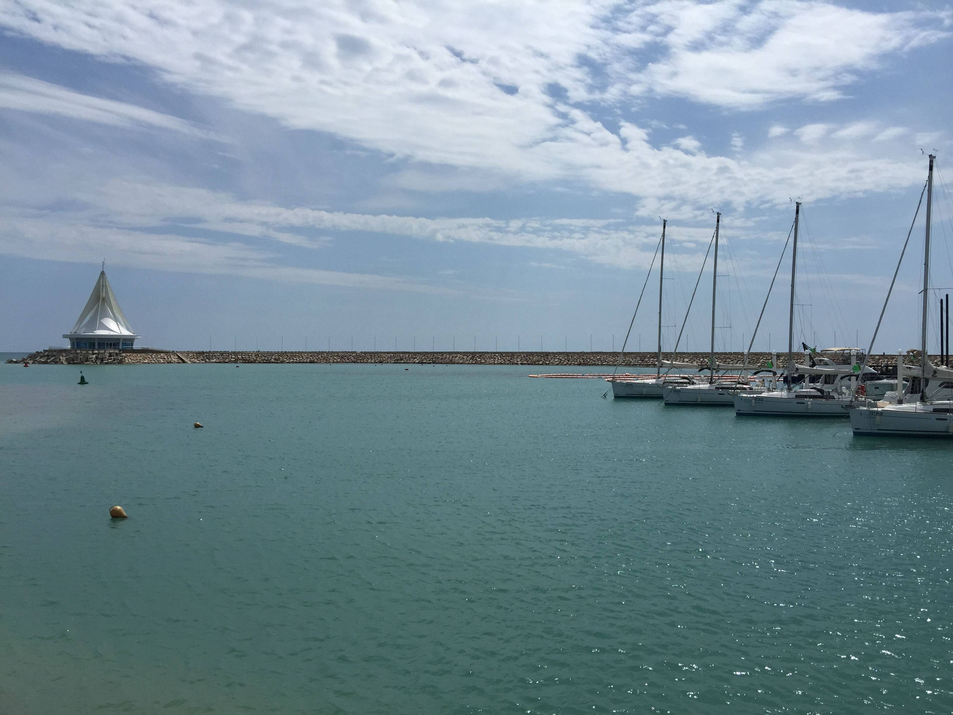 gdp20年变化 翻10倍_20年中国gdp变化图(3)