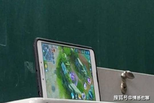 手机怎么挂直播间 4a7be99f1bf44598befb32eebd8264c6.jpeg