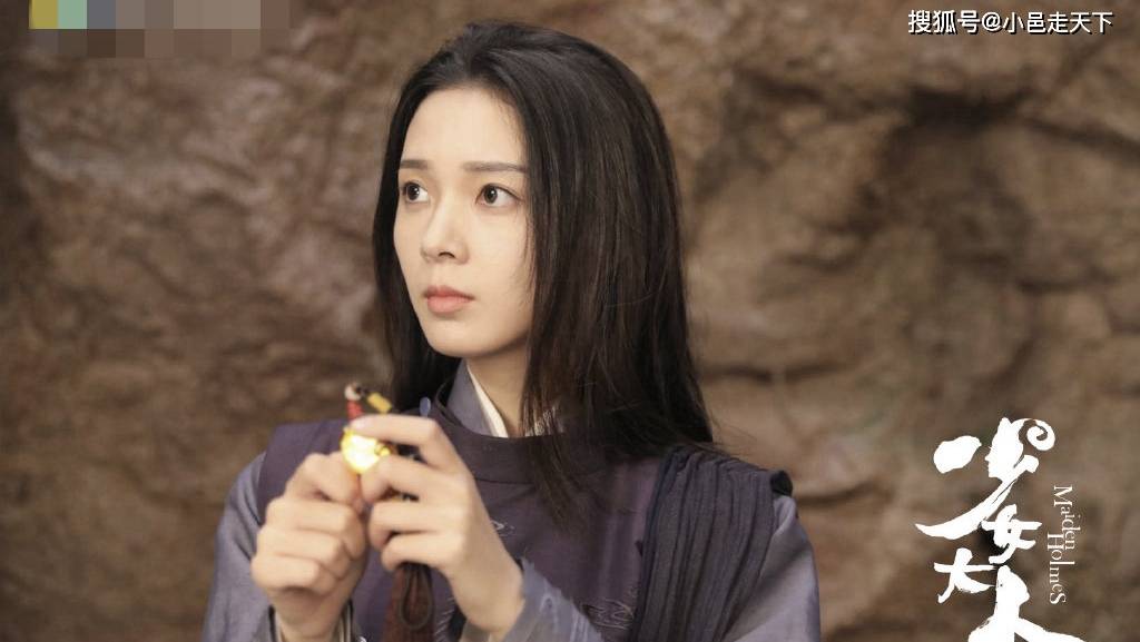 壁纸欣赏—— 陈瑶第一期 少女大人红裙唯美剧照