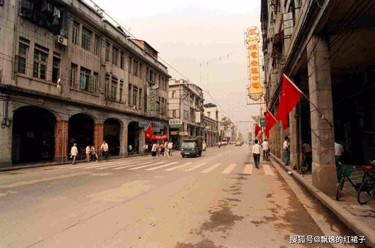 老照片:1990年代的广州,生机盎然,欣欣向荣的"花城"