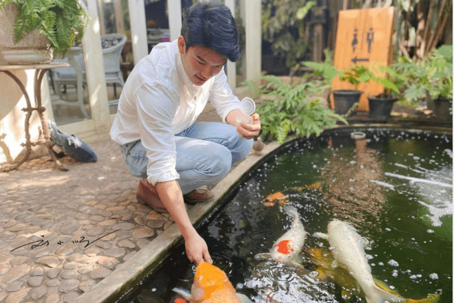 清迈最帅男老板，颜值与身材堪称“极品”，引得无数女游客犯花痴