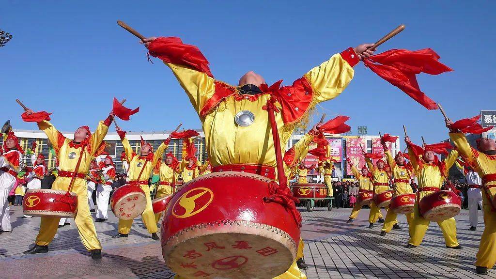 传承潍坊传统艺术的潍县锣鼓敲起来 , 敲响一年的好彩头(太励志了)
