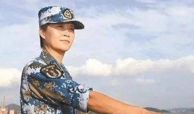 中国第一位女舰长韦慧晓:放弃华为百万年薪,博士毕业去参军