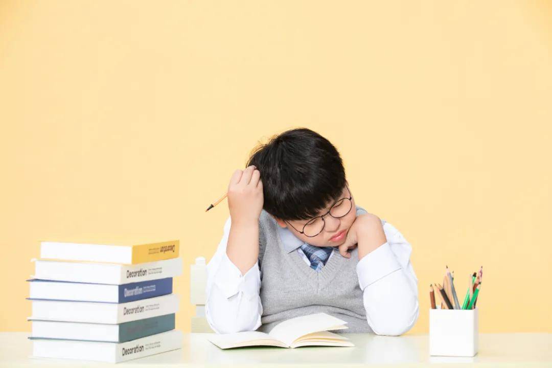 孩子上课,写作业总走神?都是它惹的祸!