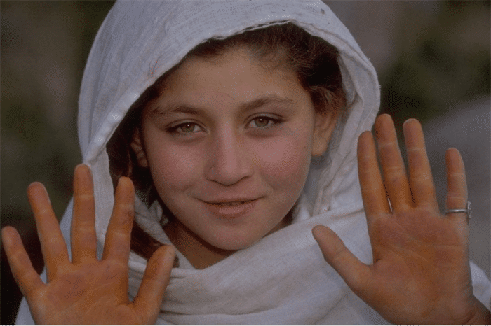巴基斯坦女孩和你握手是什么意思？导游：别高兴，可能回不去了