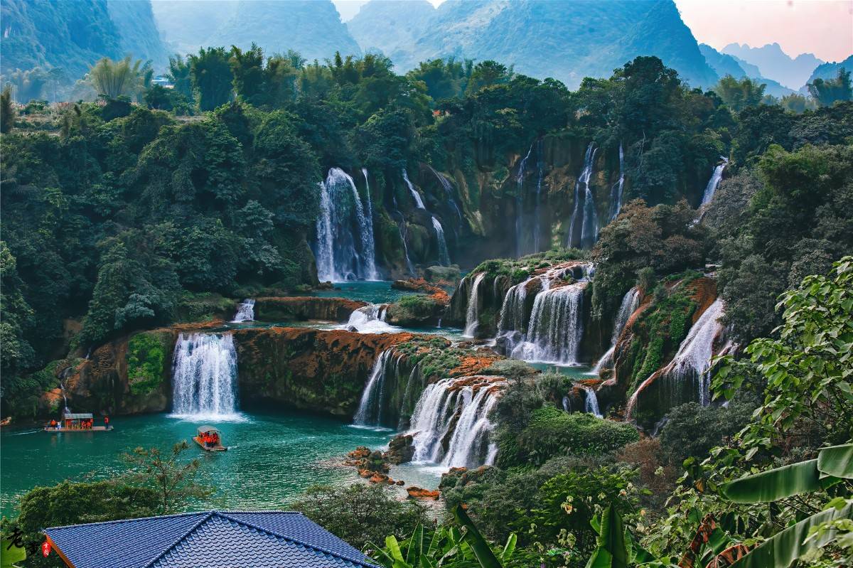 原创德天瀑布,它是世界第四跨国瀑布,也是影视剧"花千骨"取景地