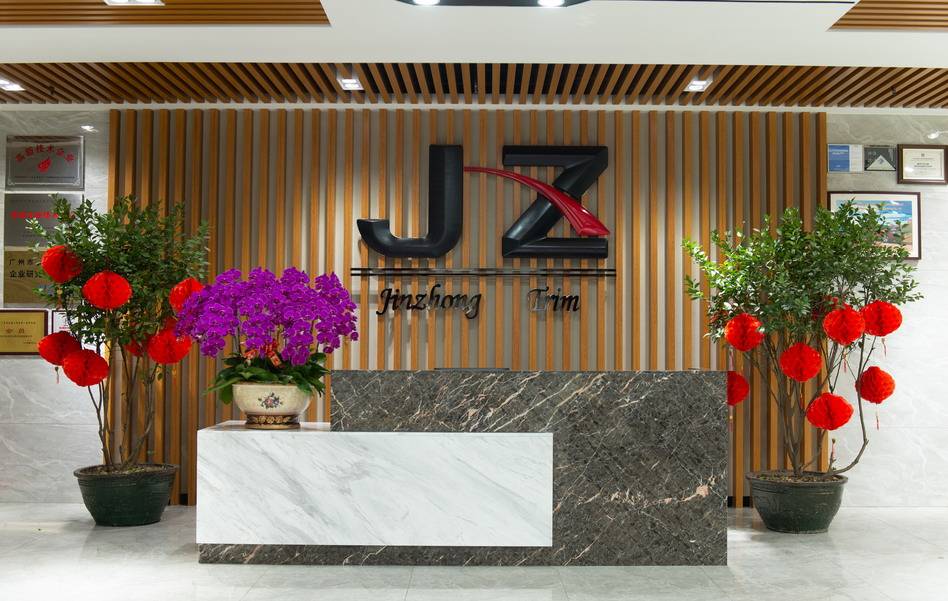 金钟股份IPO：业绩下滑依赖大客户 募投信披