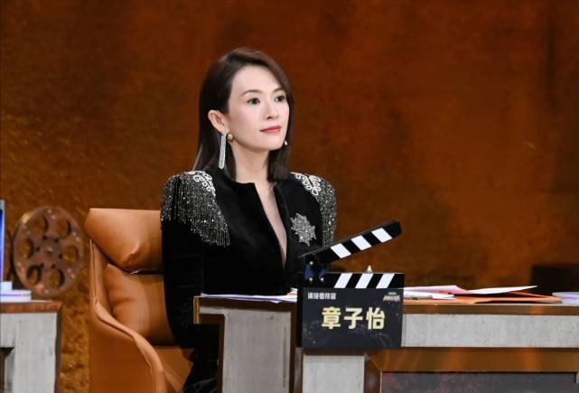 金莎始终不满评委,第2次回怼章子怡郝蕾:不喜