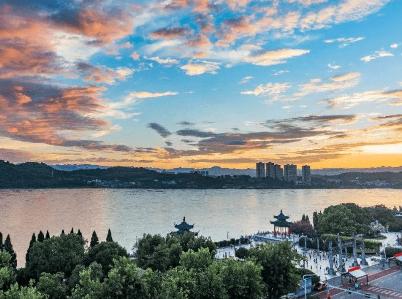 湖北最适宜居住的3座城市，武汉襄阳均为上榜，而是这3座小城市
