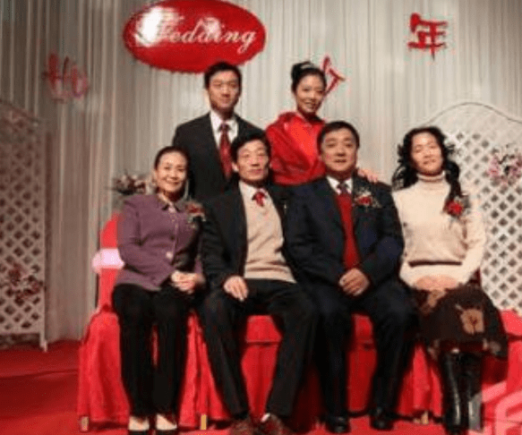 be2aabb0726d4d6891079f445d477b51.png