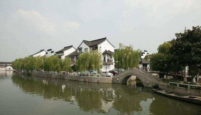 全国经济总量前一百的地级市_建国一百周年手抄报