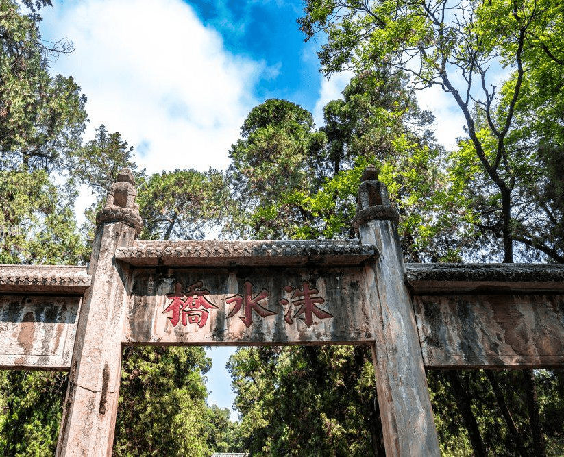 世界那么大，有没有想过去墓地旅游？