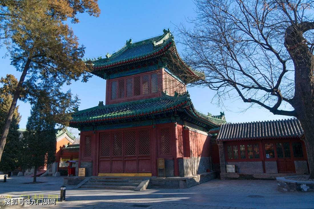 景德门是1530年(嘉靖九年)帝王庙新建时留下的,之前这里是保安寺.