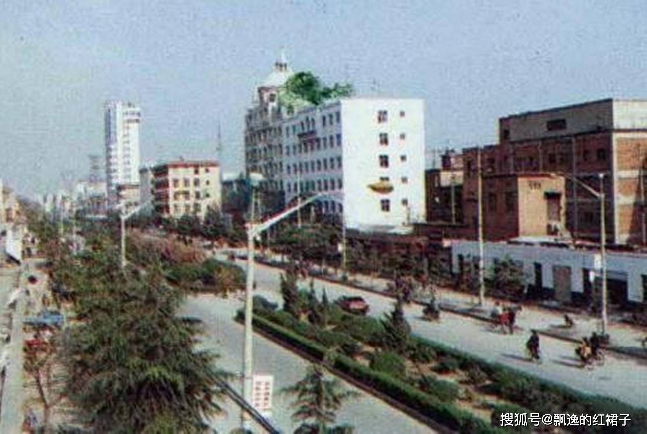 老照片90年代的河南南阳这些曾经熟悉的市井百态已成了历史