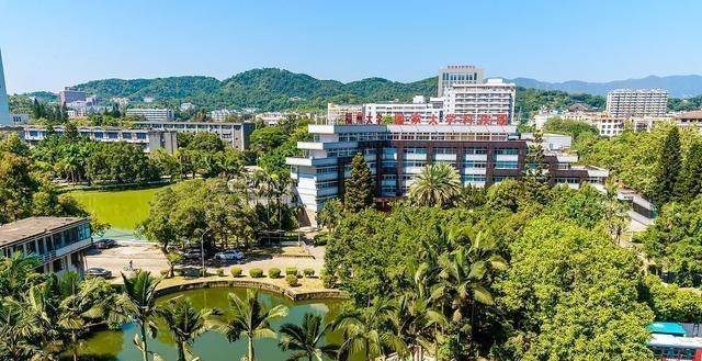 2020高考423分排名_福州大学2020年高考各类别招生专业录取分数