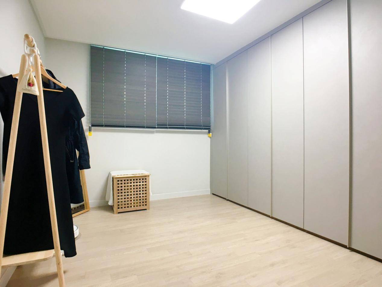 小房间衣架 0a0164509245438a9098e80c48473113.jpeg