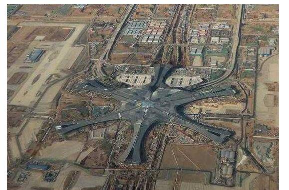 中国机场面积大排名_中国建全球最大海上机场,填海建成形状超