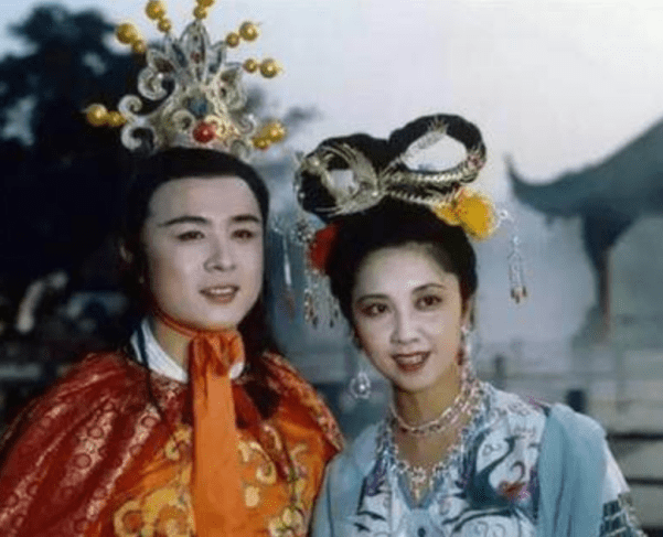 原创"最帅唐僧"徐少华的传奇一生:不顾反对娶丑妻,今妻子成就惊人