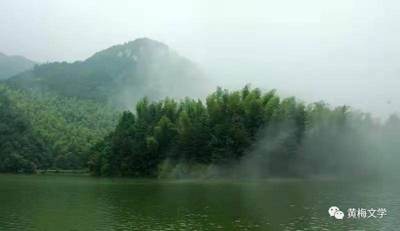 湖北黄梅：清凉胜境紫云山