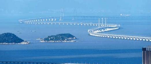 珠港澳大桥的经济总量_珠港澳大桥图片(2)