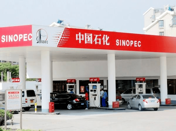 每天看92号和95号汽油。你见过104号汽油吗?