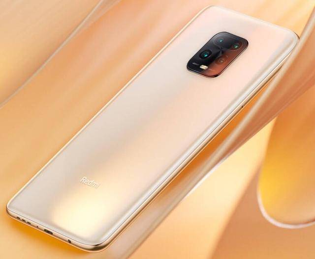 坚守|Redmi维持性价比，小米冲击高端，两者坚守主流性价比市场