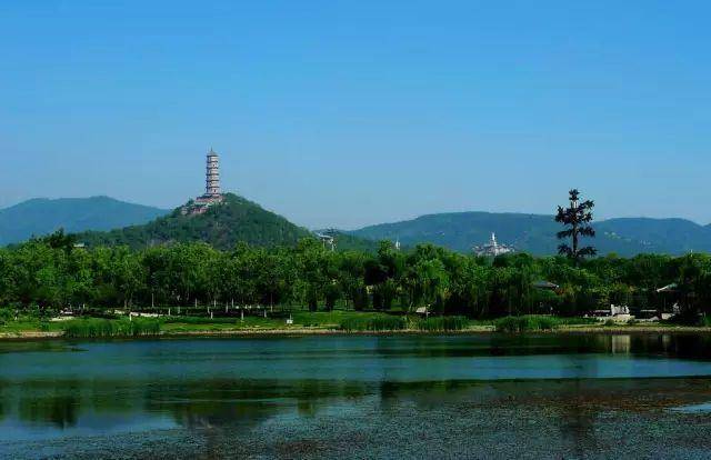 玉泉山不仅泉水是深受皇帝喜欢它还是北京城深藏的不为人知的地下水龙