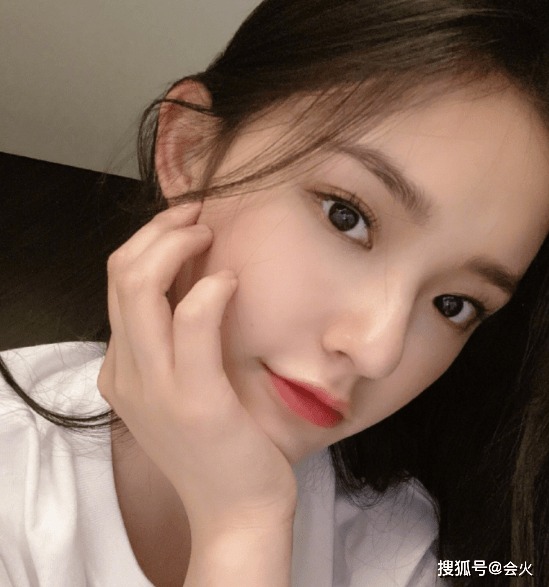 Tuigirl推女郎泄露,Tuigirl推女郎泄露 星女郎林允白嫩左脸满是针眼,密密麻麻好吓人,为了变美也太拼了