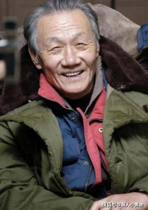 2008年《暖春》被拍成了电视作品,田成仁老师依旧是主演,只是小女孩