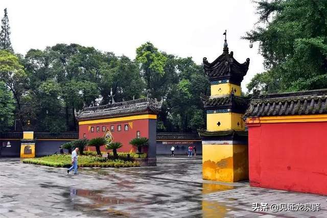 四川内江圣水寺