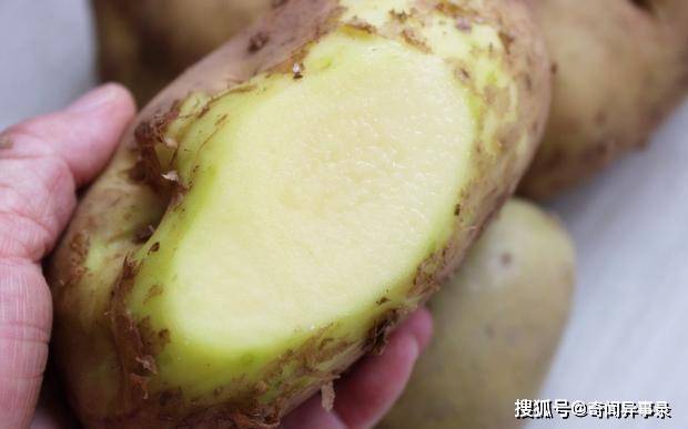 土豆变绿了还能吃吗?大厨告诉您,以后不要乱吃了