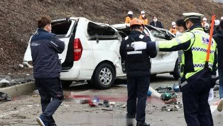 韩国高速公路车祸画面曝光:已致中国公民6死4伤