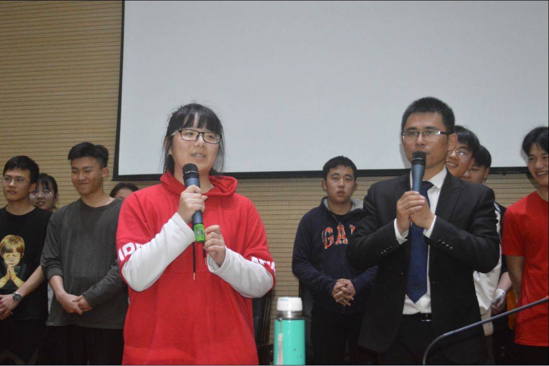凌宇老师浙江省建德市新安江中学高三高考励志演讲会