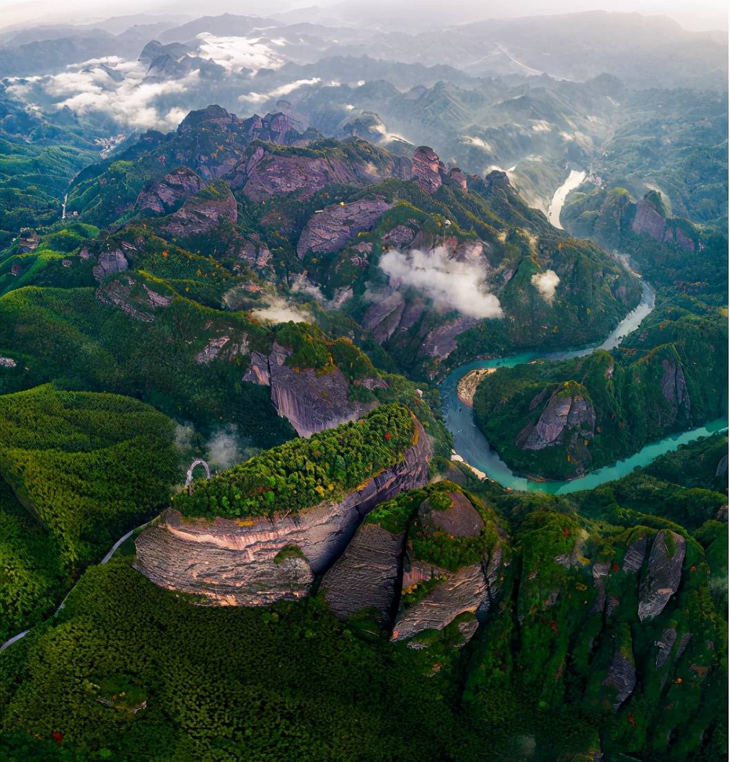 牛年大吉大桂林市民惠游资江天门山