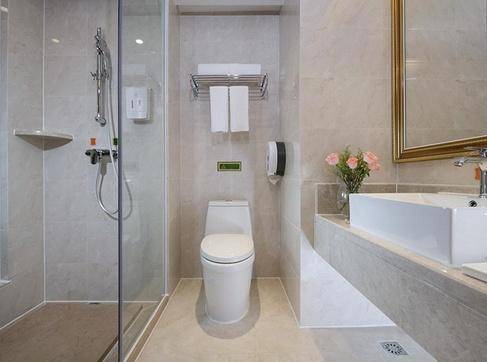 原创为什么酒店的浴室都是采用半透明玻璃设计业内人士揭晓秘密