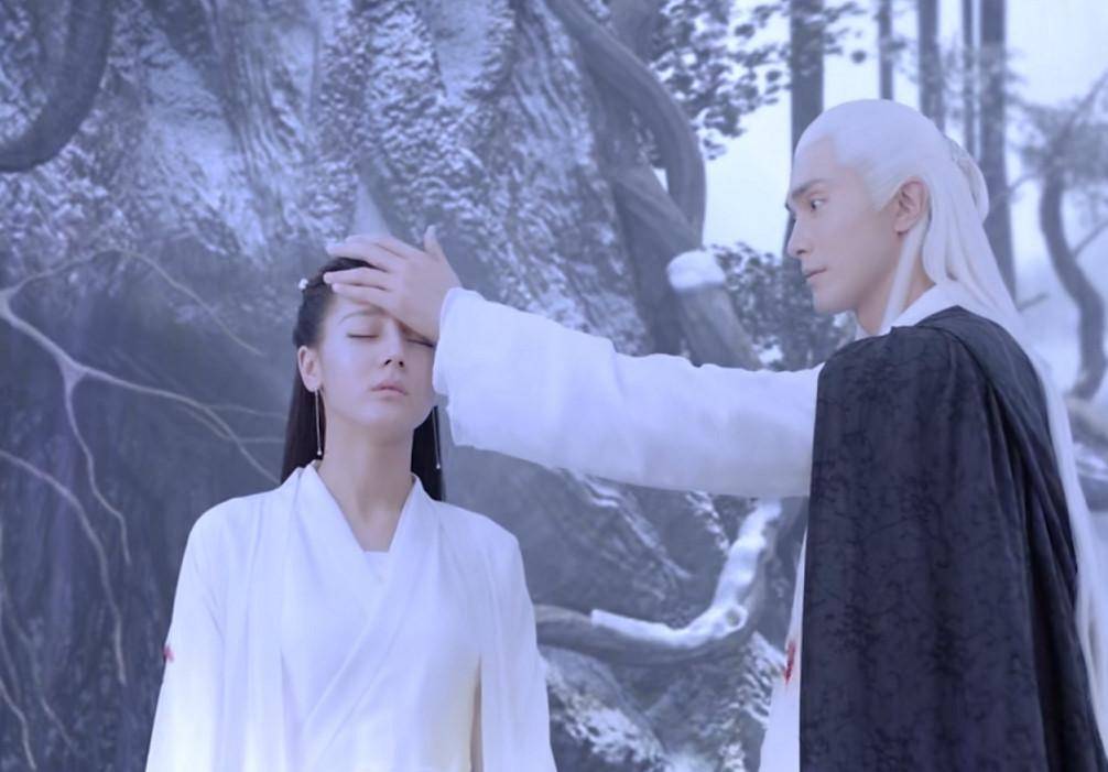 三生三世:数万年未曾动心的东华,为什么独独喜欢小狐狸凤九?
