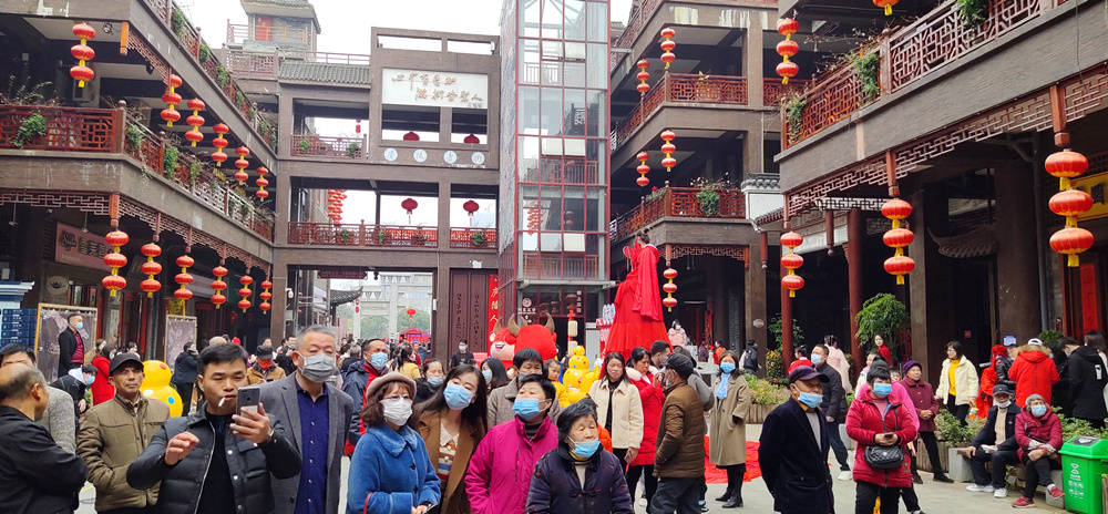 江西吉安牛年庐陵老街喜过吉庆年